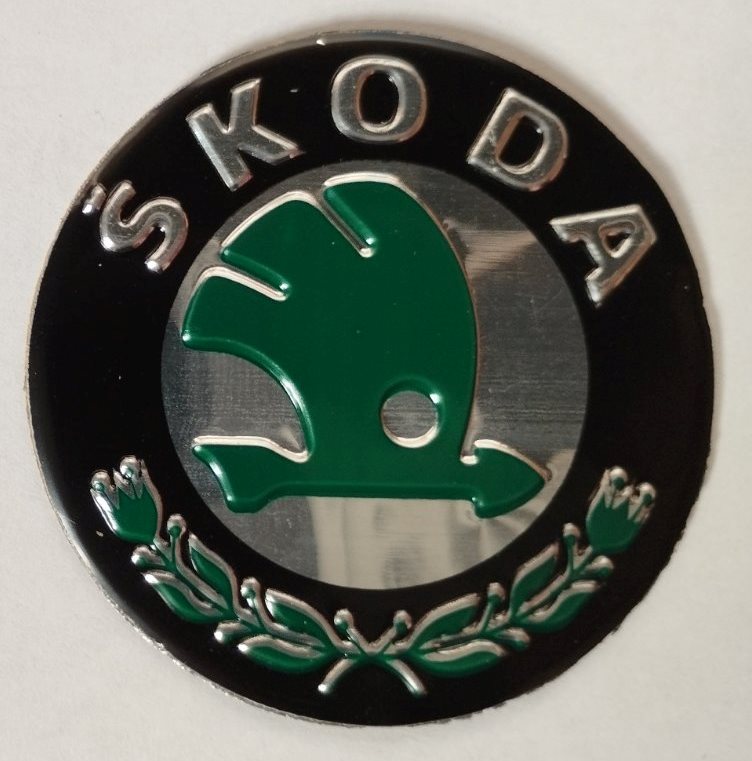Емблеми   Skoda клей зелений (великі)