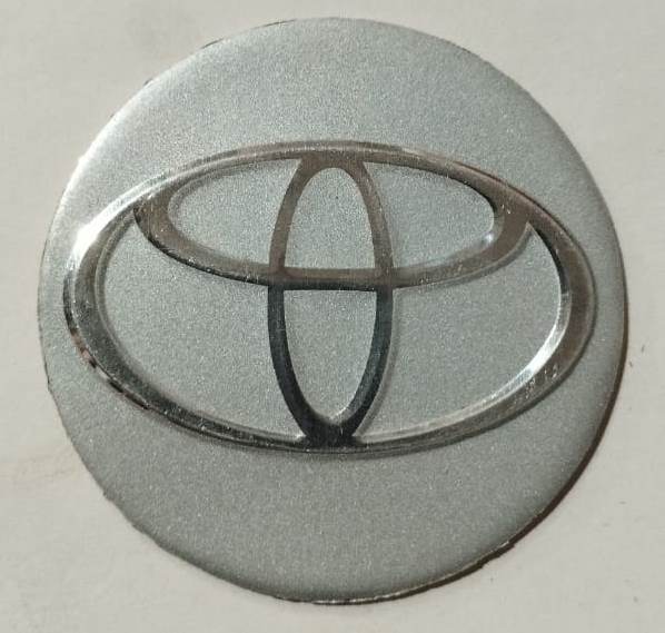 Емблеми   TOYOTA клей сірий (великі)